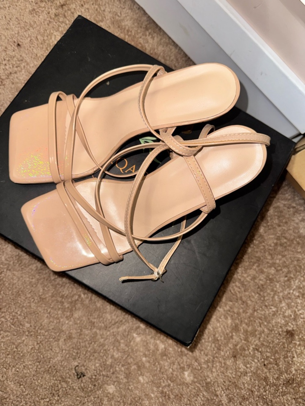Strappy Square-Toe Ankle Strap Sandals in Nude